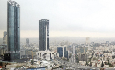 الجمعة ..  اجواء باردة وزخات محلية من الامطار 