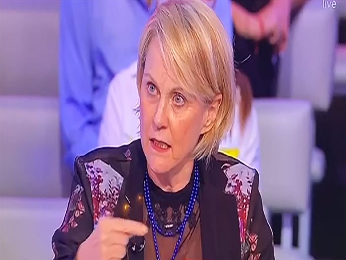 بالفيديو : السفيرة اللبنانية في الأردن تستقيل مباشرة على الهواء 