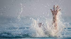 إنقاذ سباحة أمريكية بعد إغمائها خلال منافسات لبطولة العالم للسباحة