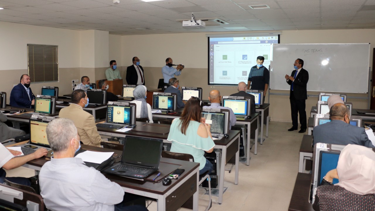 جامعة الشرق الأوسط تنفذ دورات تدريبية حول استخدام منصة Microsoft Teams