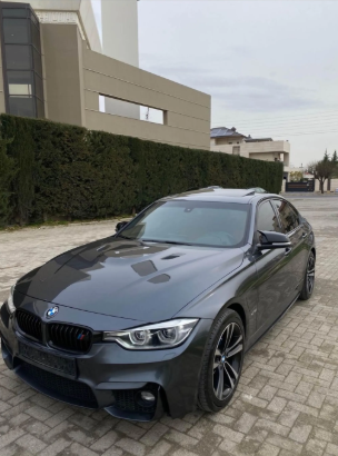 BMW 330E 2018