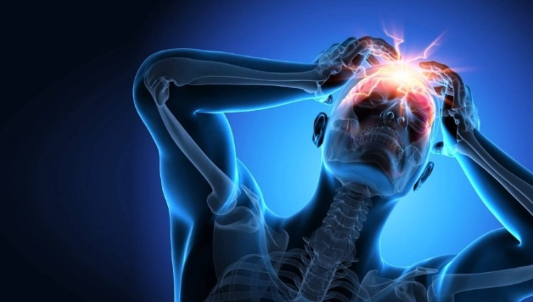 المسكنات قد تزيد شدة الألم ..  بدائل طبيعية للتغلب على الصداع دون أدوية