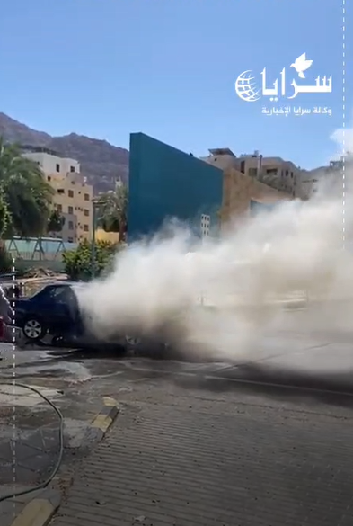 بالفيديو ..  احتراق مركبة في مدينة العقبة
