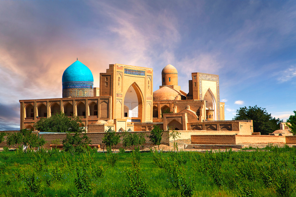 رحلة سياحية لعشاق التاريخ إلى أوزبكستان في آسيا الوسطى