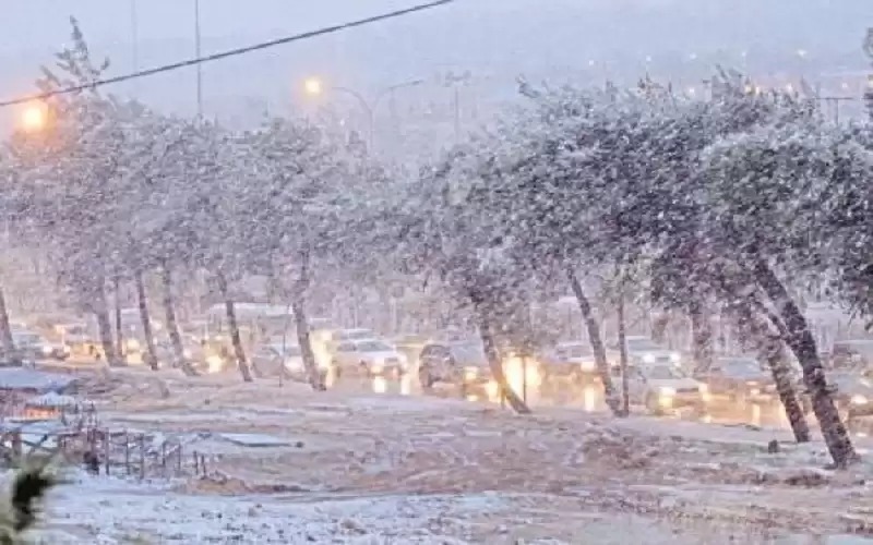 الأرصاد لـ "سرايا": هطولات كثيفة من البَرَد وزخات ثلجية جنوب وشرق المملكة مساء اليوم 