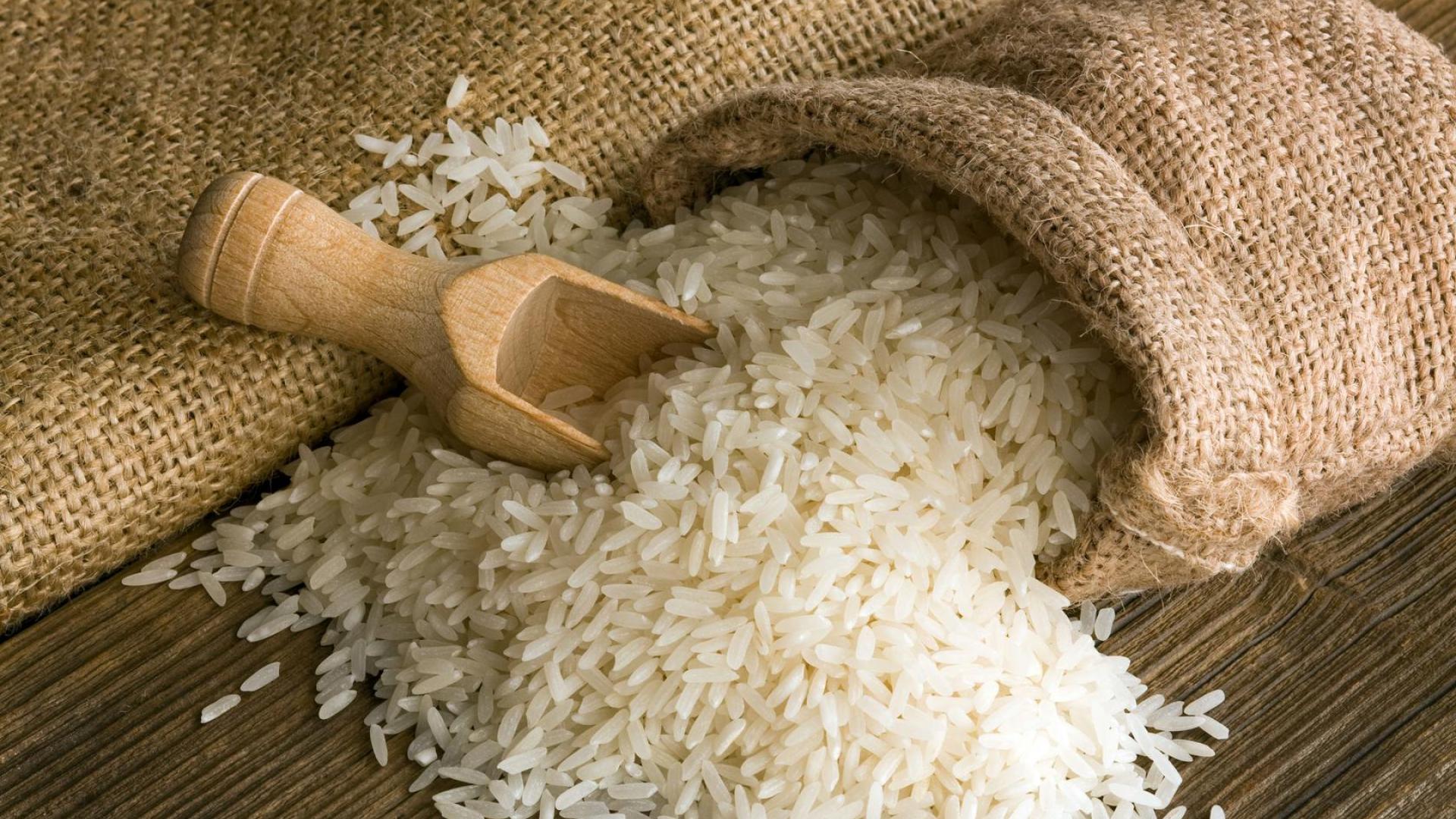 تجار: أسعار الرز مستقرة على ارتفاع عالمياً