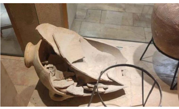 فضول طفل يحطم أثراً عمره 3500 سنة