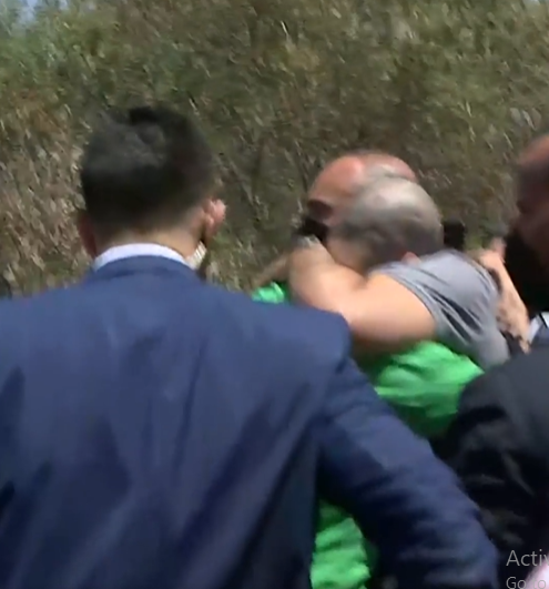  بالفيديو  ..  هكذا رد الخصاونة على موظفين غاضبين اعترضوا زيارته في جرش 