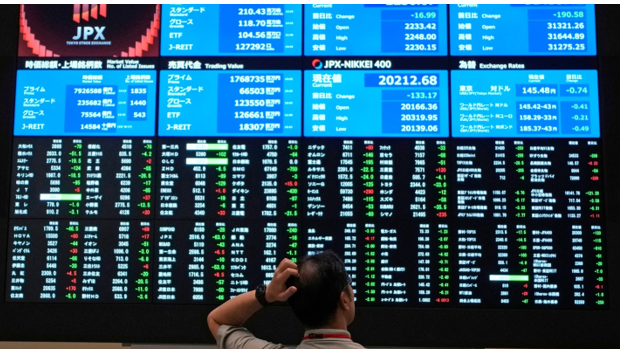 وول ستريت تعود للمكاسب بعد خسائر تريليونية ..  وداو جونز يضيف نحو 90 نقطة