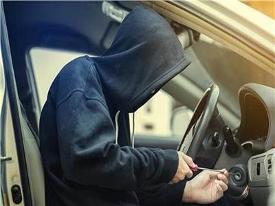 سرق مركبة أثناء صلاة الجمعة ..  والقضاء الاردني يحسم مصيره