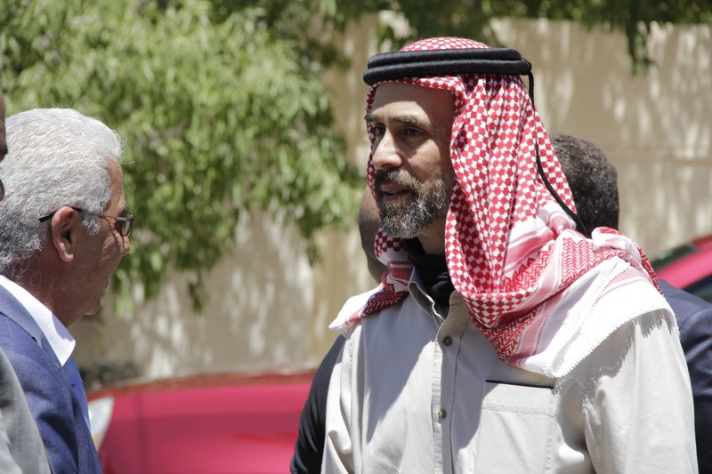سمو الامير غازي في منزل النائب القيسي وحوار مع عدد من النواب - صور