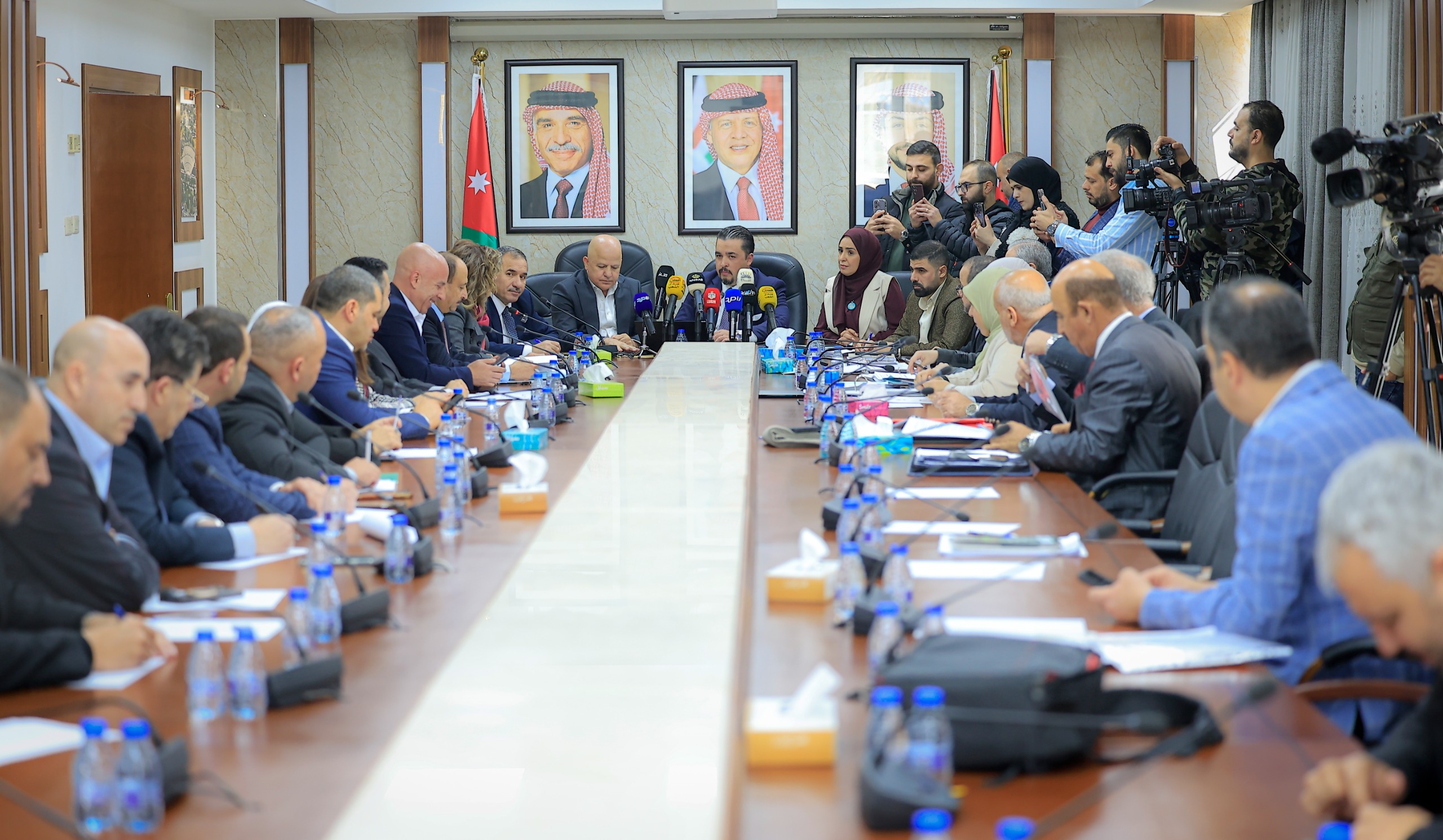 الحواري: حريصون على تطوير قانون الضمان بالشراكة مع النقابات وتعزيز جودة التشريعات