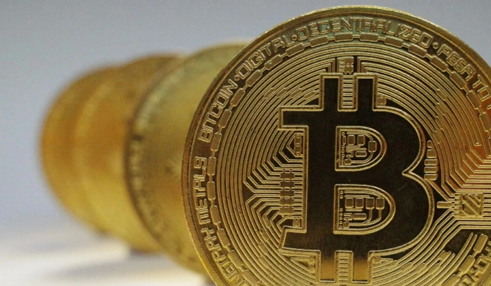 شركات توقعات البيتكوين تخسر مليارات الدولارات