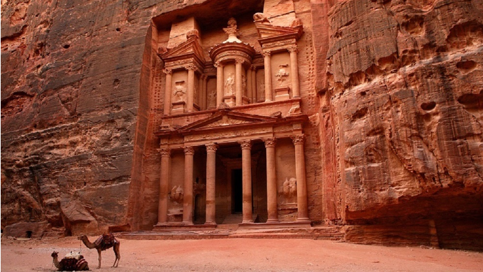 انخفاض الدخل السياحي خلال الربع الأول من عام 2026 بنسبة 3.8%