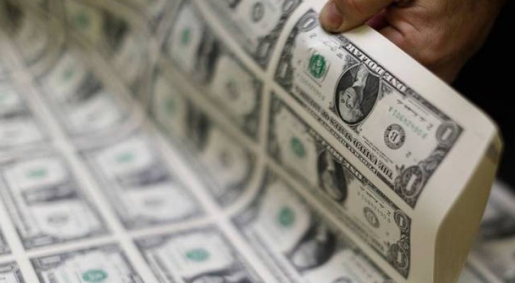استقرار أسعار الدولار واليورو قرب أدنى مستوى في 4 أسابيع