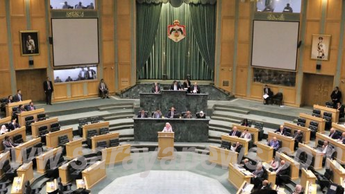 رفع الجلسة الرقابية بعد فقدان النصاب وخروج النواب ..  والنائب القيسي " الجلسة باتت في خطر"