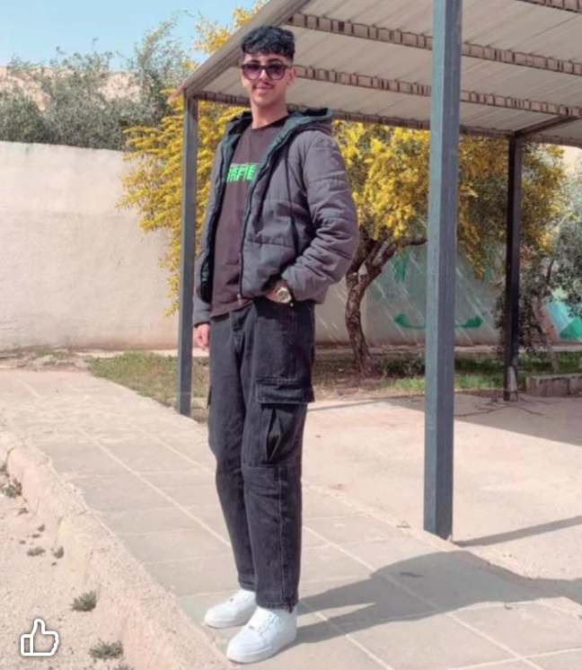 مبارك النجاح ..  عمر السردي يهنئ ابن خاله "محمد الشوابصة" بمعدل 77.70%