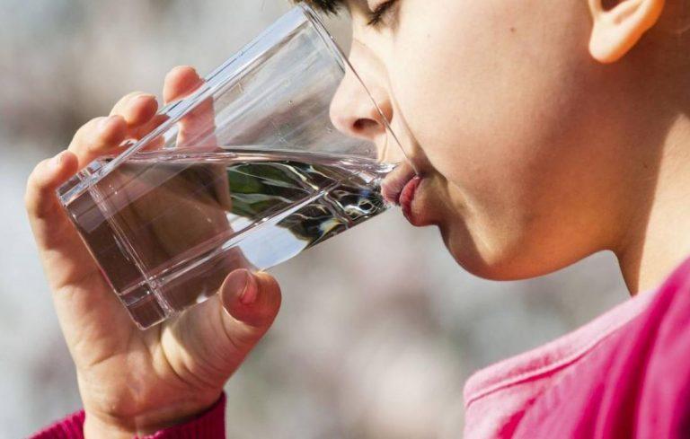 أهمية شرب الماء للوقاية من الأمراض