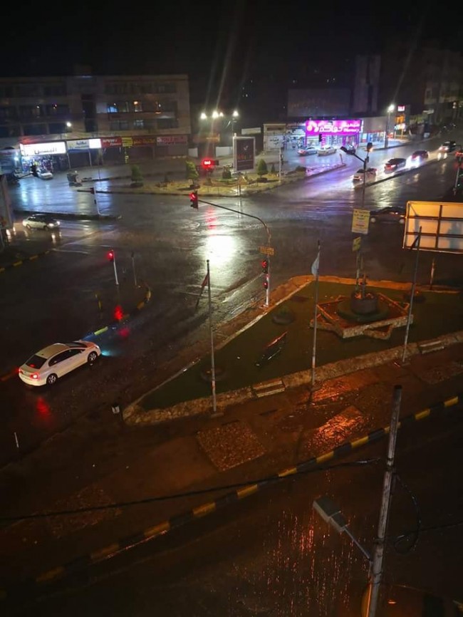 بالفيديو والصور ..  أمطار غزيرة في إربد