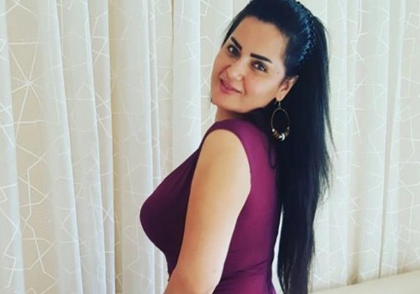 بالصور .. سما المصري ترتدي النقاب مُتنكرة لأداء صلاة الجمعة