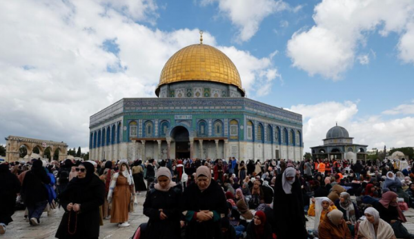 إسرائيل تصدر 300 قرار إبعاد عن الأقصى خلال أيام