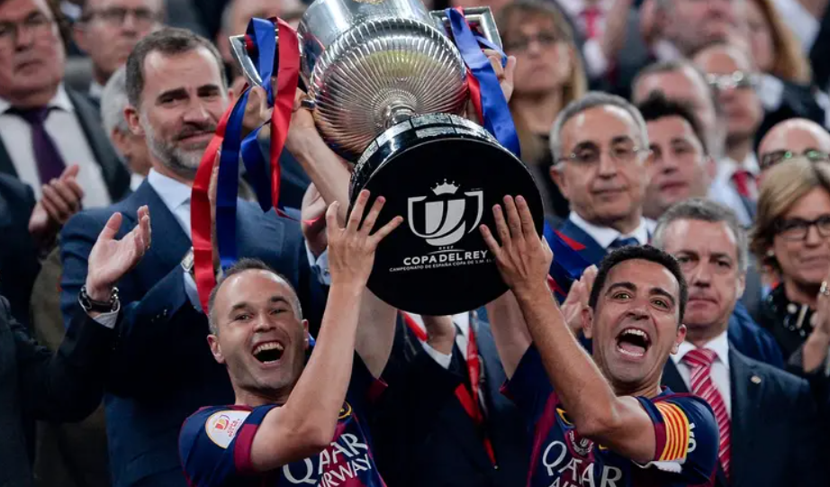 الكشف عن مستقبل تشافي وإنييستا مع منتخب المغرب