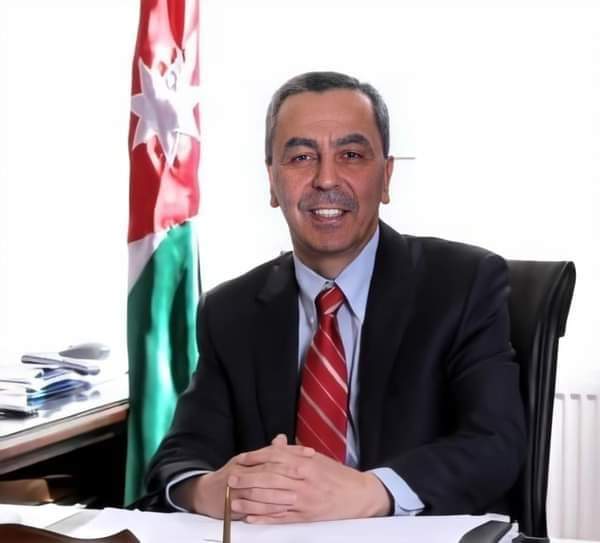  معالي الدكتور محمد ابوقديس  .. مبارك 