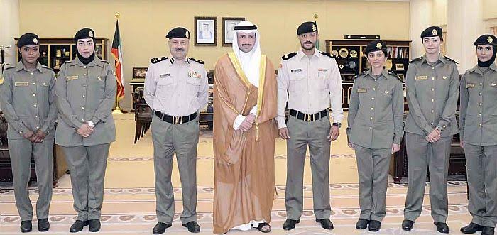 نساء يحرسن مجلس الأمة لأول مرة في تاريخ الكويت‎