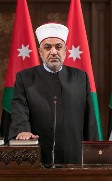 وزير الأوقاف: يستنكر الاعتداء على كنيسة بالكرك ويؤكد: حرمة دور العبادة مصونة والوحدة الوطنية خط أحمر