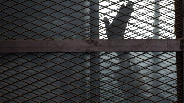 كورونا يخترق سجون النساء في الكويت