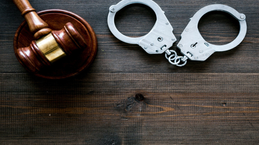 إقفال التحقيقات في قضية مستشفى السلط و توقيف أمين عام الصحة و مساعديه  ..  تفاصيل