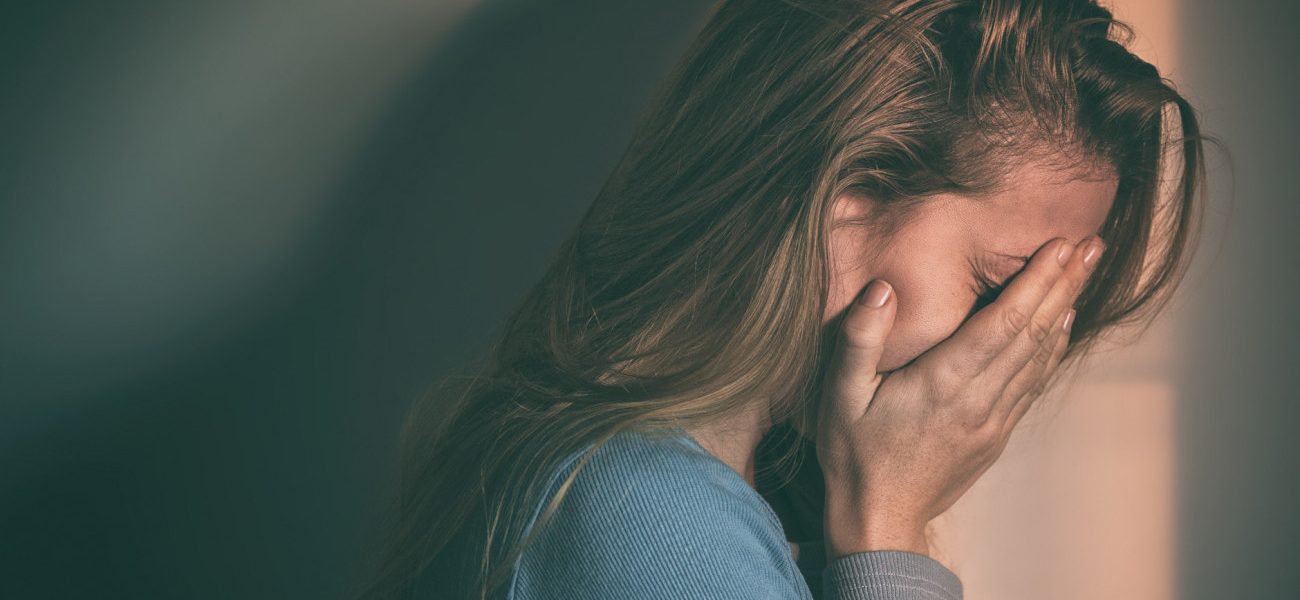 ثلاثيني يغتصب طالبة ثانوي تحت تأثير المخدرات  ..  وهذا ما دفعها للإبلاغ عنه