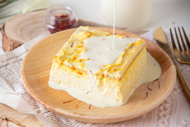 كيكة الزعفران بالحليب 