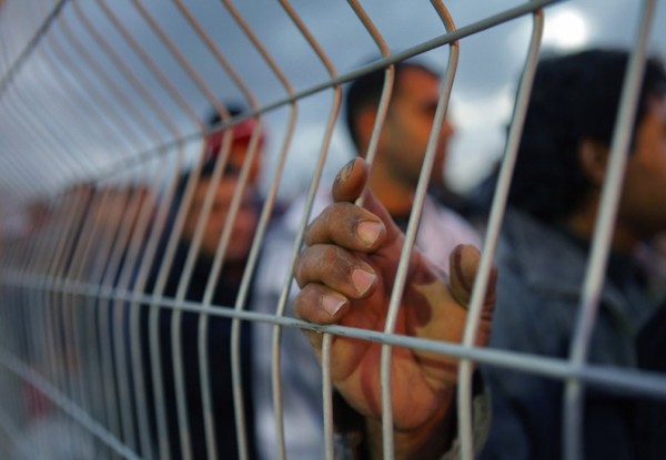 ستة أسرى يدخلون أعوامًا جديدة في سجون الاحتلال 