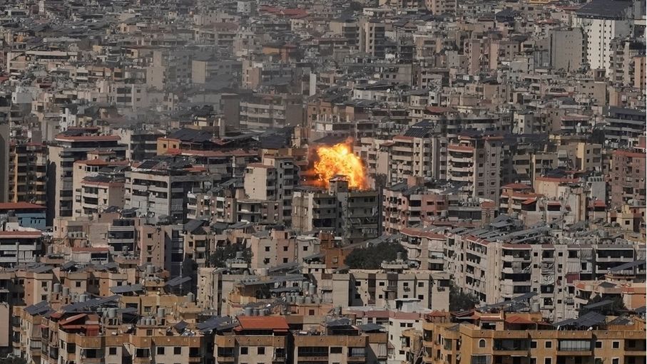 إعلام عبري: نجاح عملية اغتيال قائد قوة الرضوان التابعة لحزب الله