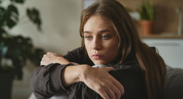 تغيرت تصرفات أبي وكثرت المشاكل في بيتنا، فما الحل؟
