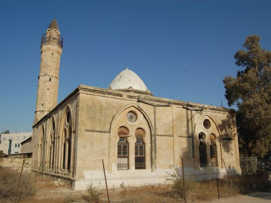  تحذيرات من نية الاحتلال الإسرائيلي إقامة مهرجان غنائي في باحات مسجد بئر السبع
