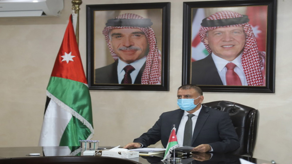 غضب بين موظفي وزارة الصحة عقب قرارات الفراية الأخيرة التي تمثلت بتفريغها من الكفاءات و الخبرات و الاستشاريين