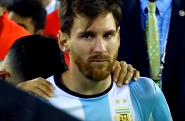 بالفيديو .. عندما يبكي نجوم كرة القدم 