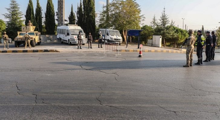 دخول الحظر الجزئي للمنشآت حيز التنفيذ والأفراد الساعة 7 مساء