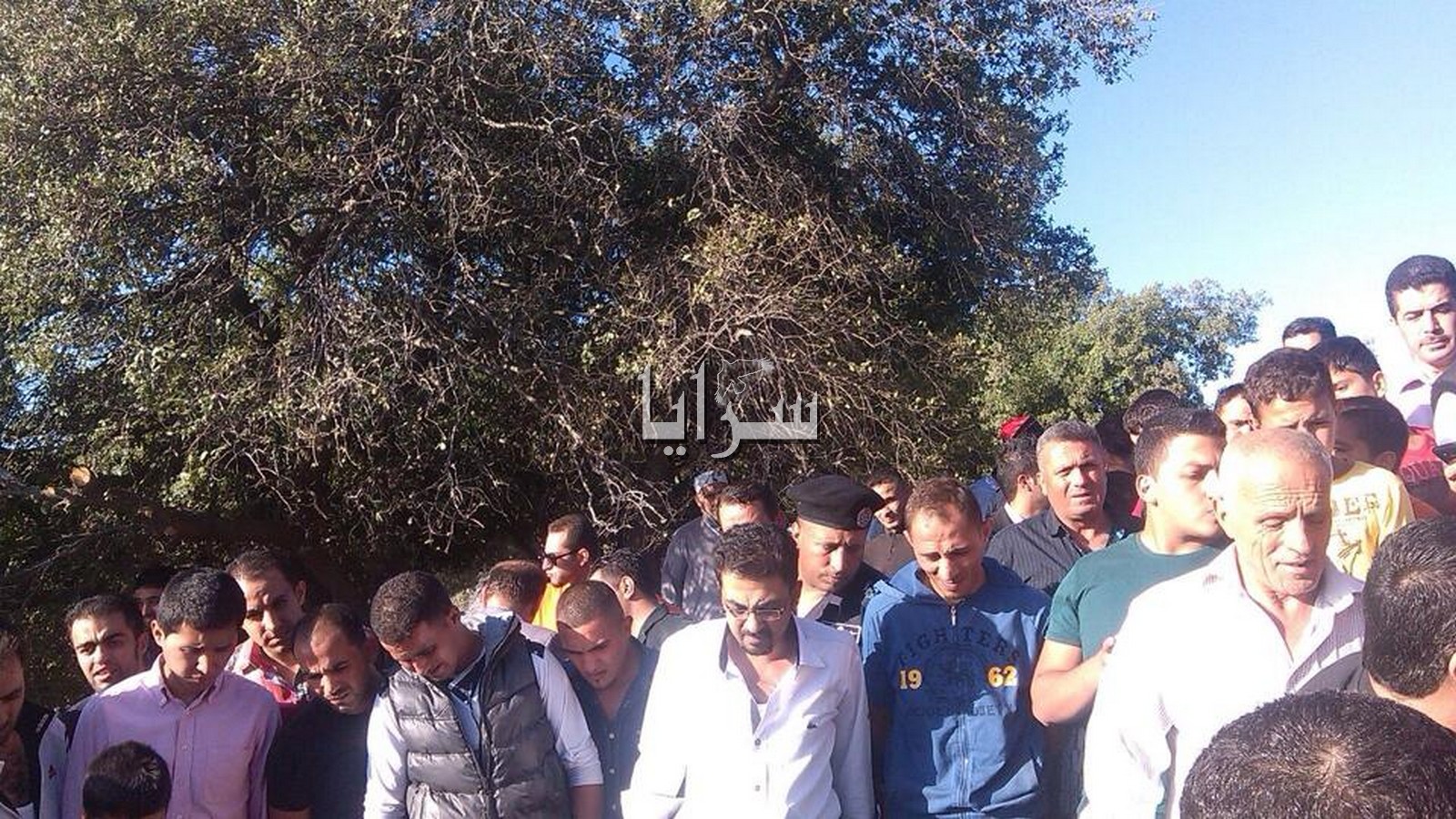 بالصور ..  اهالي عجلون يعيدون حفر "كنز هرقل" ..  ويمهلون الحكومة 3 أيام للكشف عن الحقيقة - تحديث