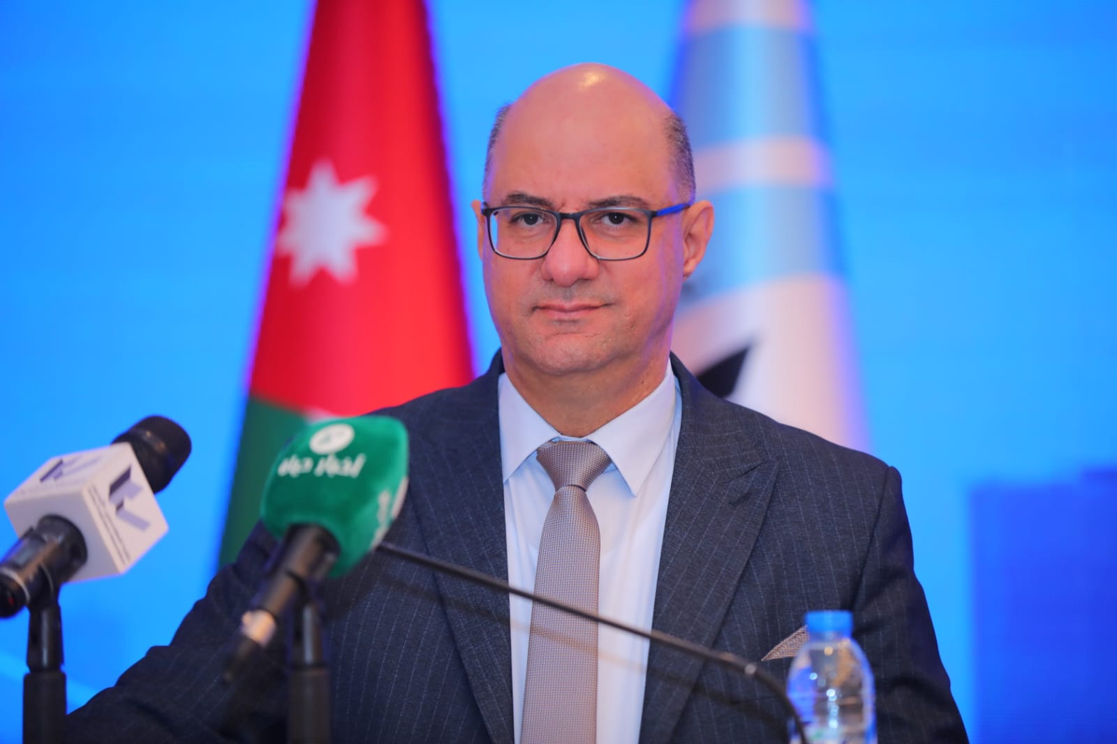 م. مدحت الخطيب يكتب: الشطارة أنك تجبرها قبل ما تنكسر ؟؟؟