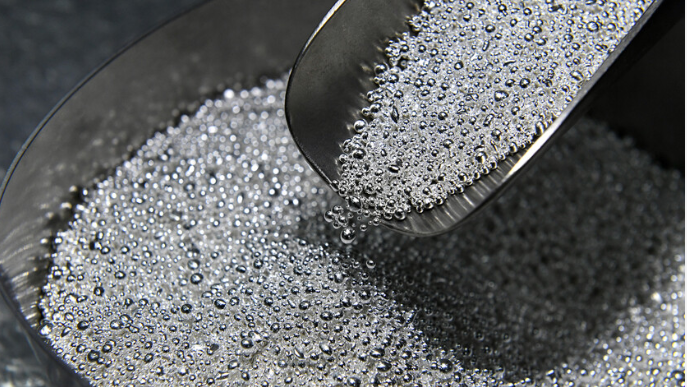 سعر الفضة يكسر حاجز 85 دولارا لأول مرة في التاريخ