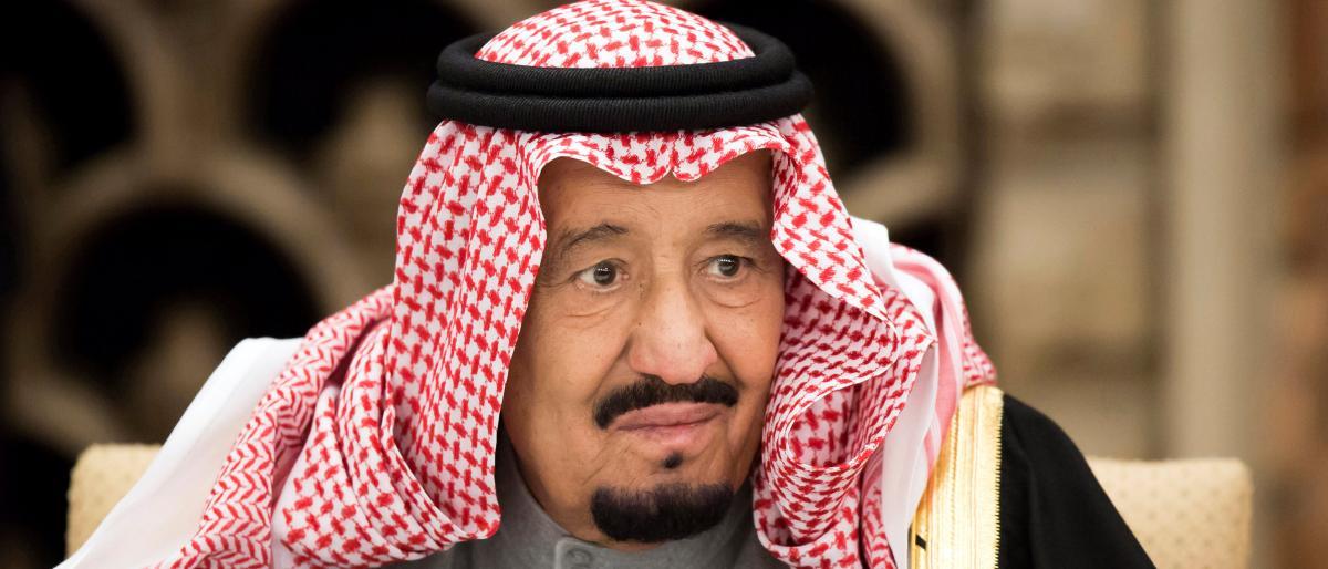 العاهل السعودي يمدد العمل ببرنامج "حساب المواطن" حتى نهاية 2026