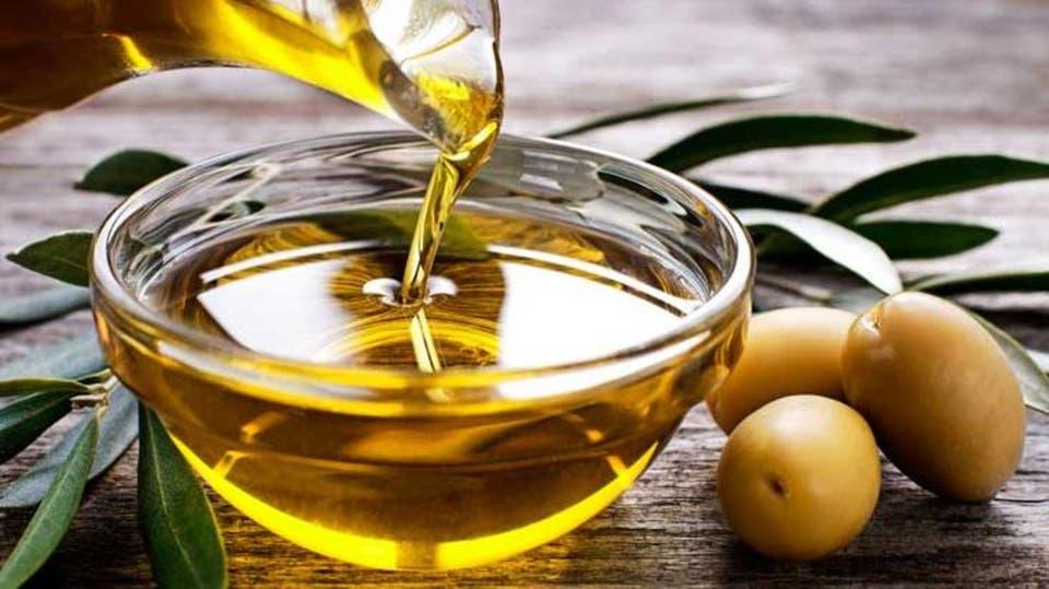 فوائد زيت الزيتون على الريق