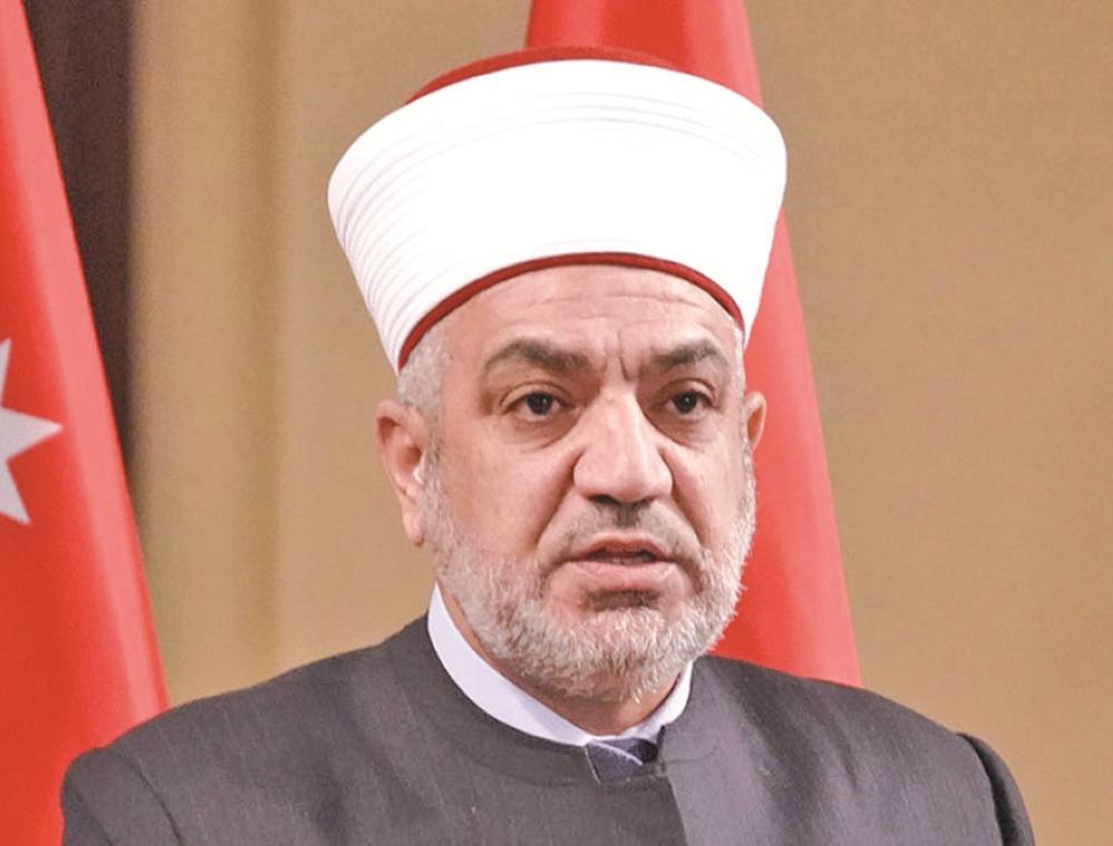 وزير الأوقاف: نتابع بغضب شديد ما قام به الاحتلال من إنتهاك في الأقصى
