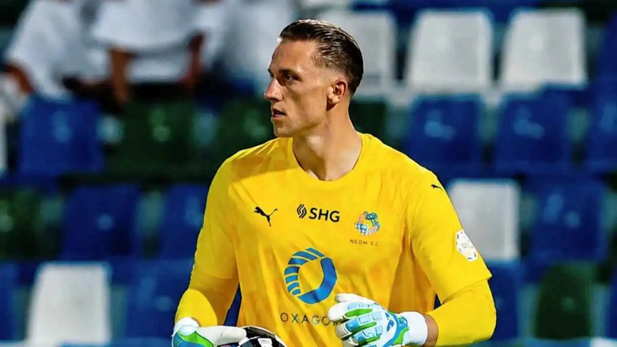 هل يرحل ياسين بونو؟ ..  الهلال السعودي يفاوض حارس نيوم 