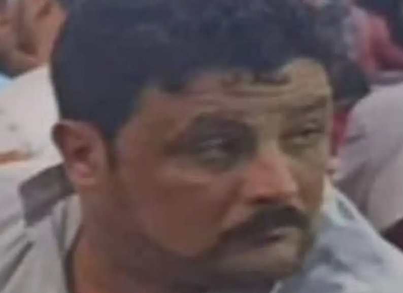 بالفيديو : ميت يتحرك خلال جنازته في مصر 