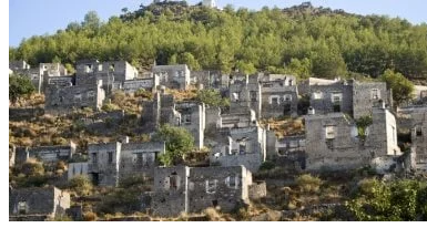 شركات يابانية تستخدم الذكاء الاصطناعي لرصد المنازل المهجورة وبيعها