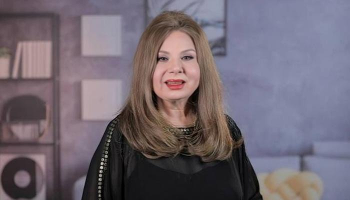 تفاصيل مشاجرة فادية عبد الغني بعد تصادم سيارتها مع سيارة مواطن